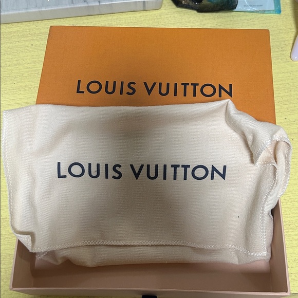 Authentic Rare, limited edition! Louis Vuitton mini pouchette - Picture 9 of 10